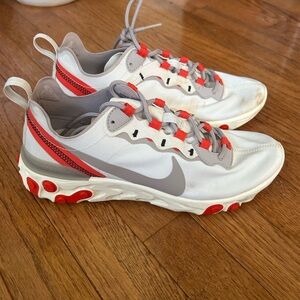 Nike React women’s athletic shoes, running, workout, gym, tennis shoes size 9